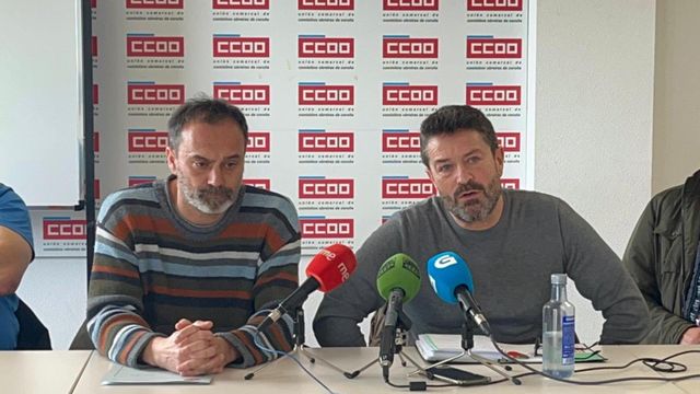Juan Carlos López Corbacho (CCOO) y Juan Ramón Paseiro Parcero (UGT) en rueda de prensa.