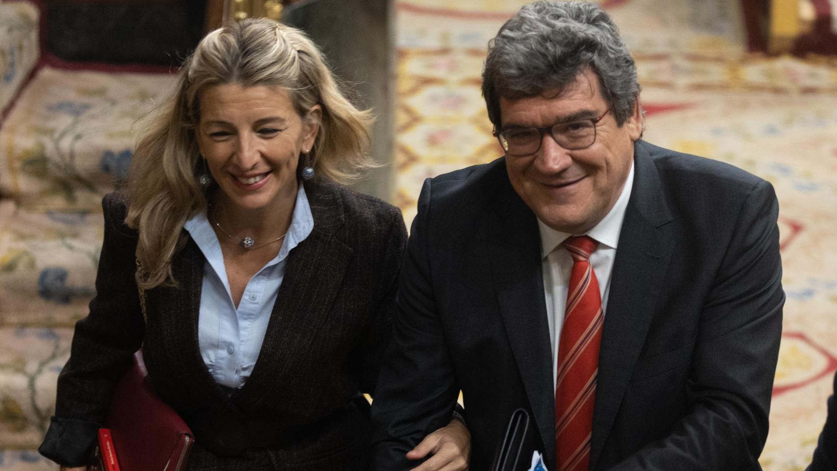 La vicepresidenta segunda y ministra de Trabajo y Economía Social, Yolanda Díaz y el ministro de Inclusión, Seguridad Social y Migraciones, José Luis Escrivá, el pasado diciembre.