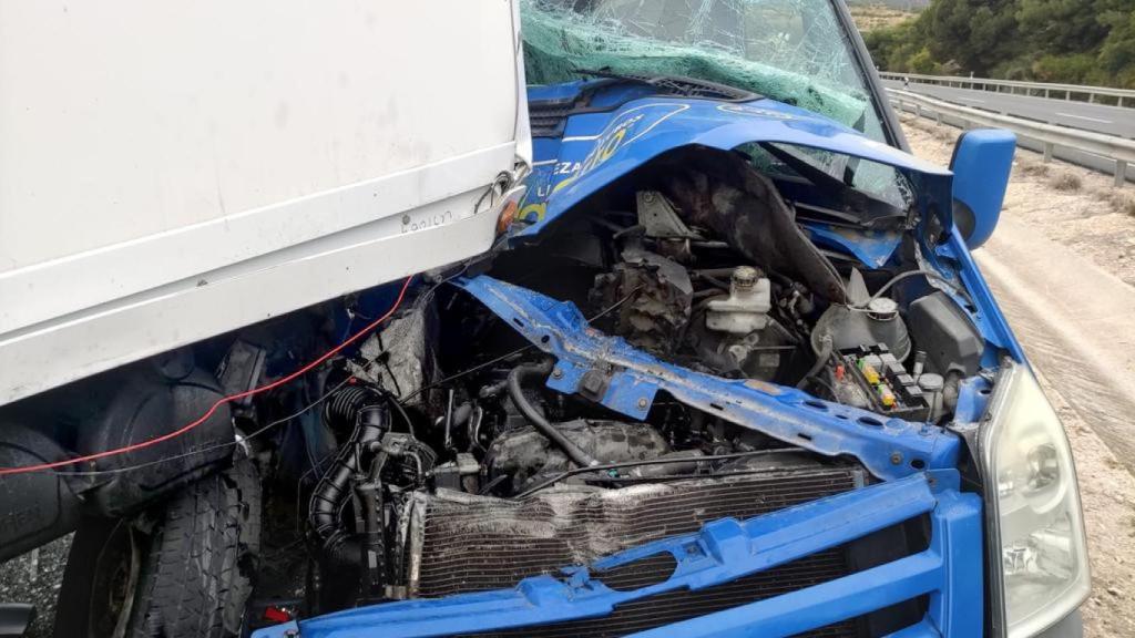 Dos heridos de diversa consideración en un accidente múltiple en la A-7 a la altura de Villajoyosa