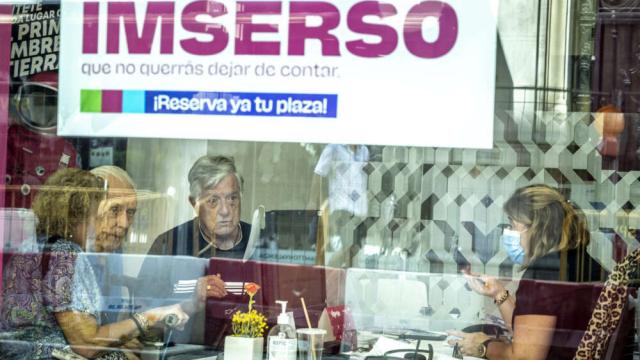 Oficina donde se venden viajes del Imserso, en imagen de archivo.