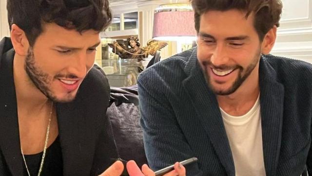 Sebastián Yatra y Álvaro Soler.