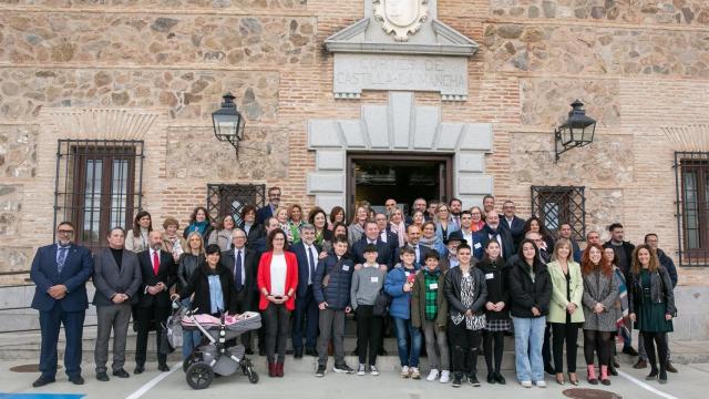 Gran consenso en las Cortes en torno a la Ley de la Infancia: estas son las principales medidas