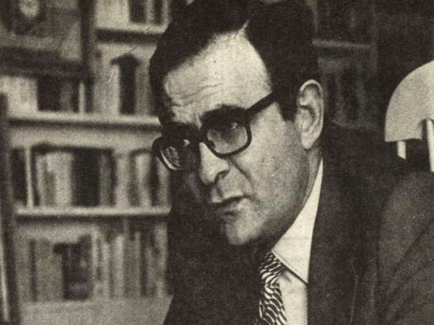 La foto que ilustró la entrevista de Umbral a Tamames en 'Hermano Lobo'.