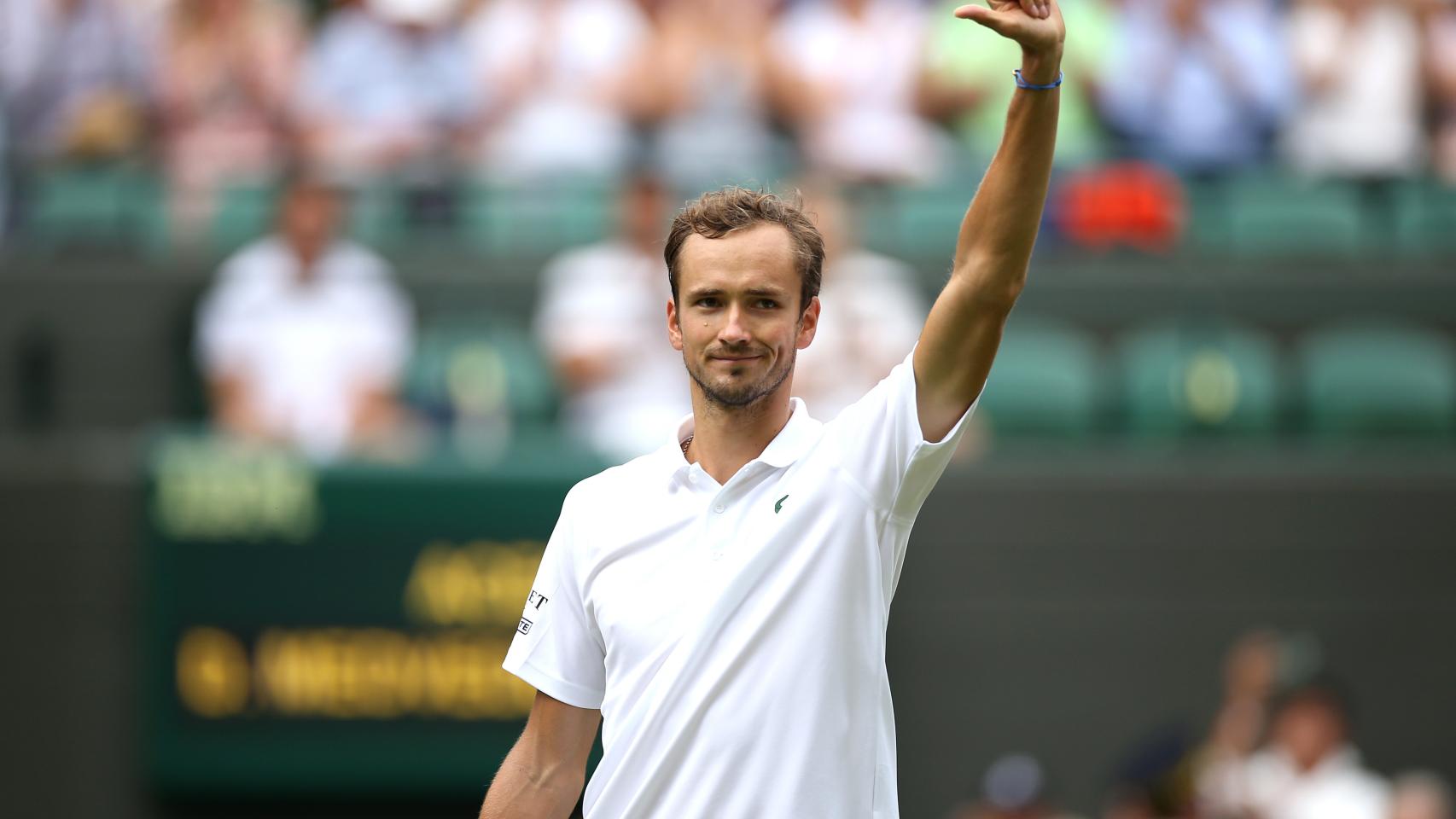 Medvedev celebrando una victoria en Wimbledon.