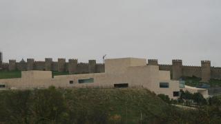 Imagen del exterior de las Murallas de Ávila.