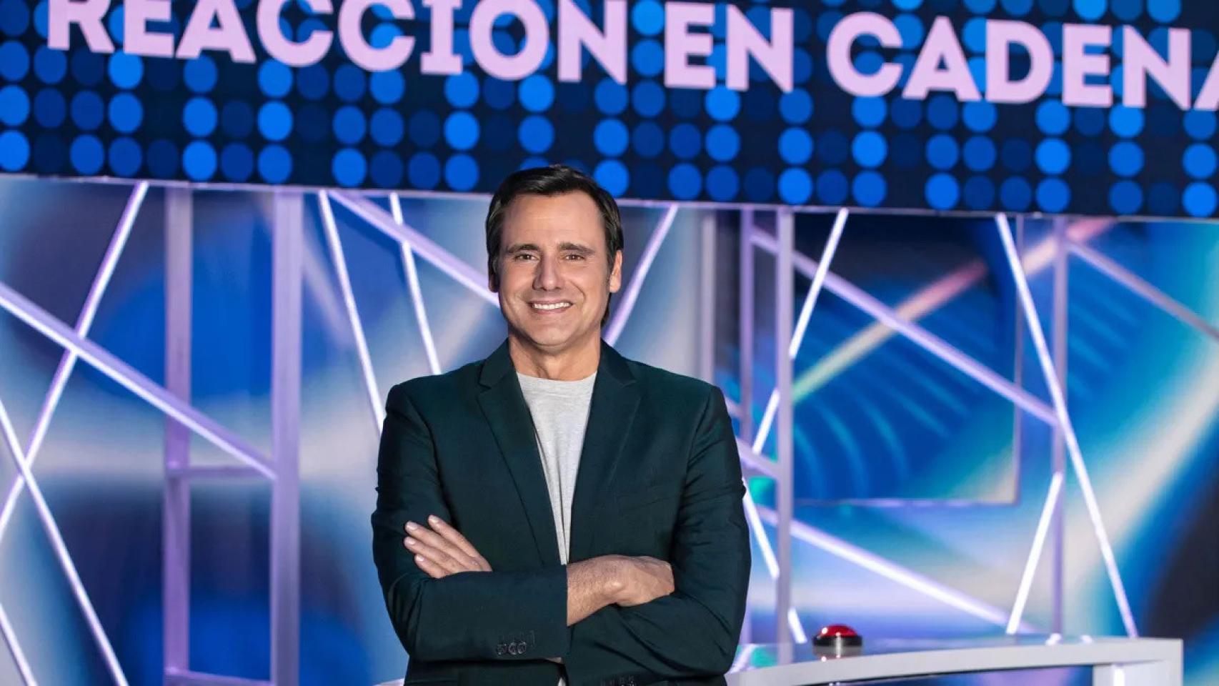 Ion Aramendi presenta 'Reacción en cadena' en Telecinco.