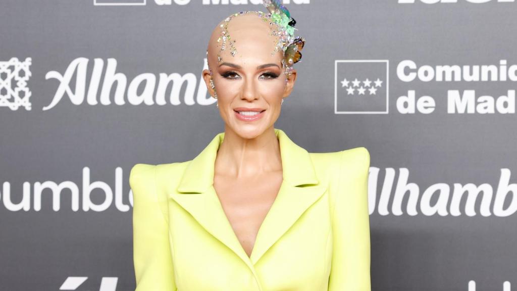 La 'influencer' Tamara Gorro posando en la alfombra roja de los Premios Ídolo, este jueves 9 de marzo de 2023.