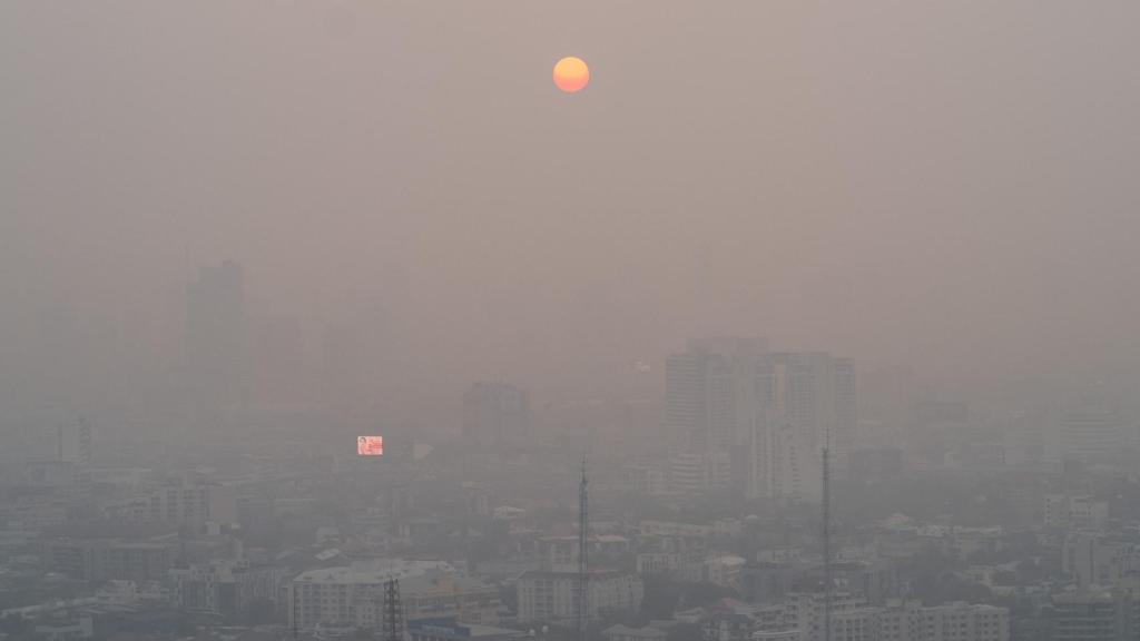 Imagen de archivo de la capital de Tailandia con altos niveles de contaminación del aire el 7 de marzo de 2023.