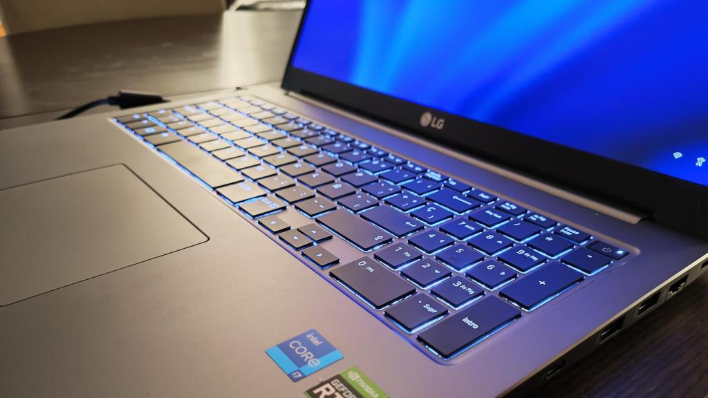 El teclado retroiluminado del portátil LG Ultra 17 de 3ª generación