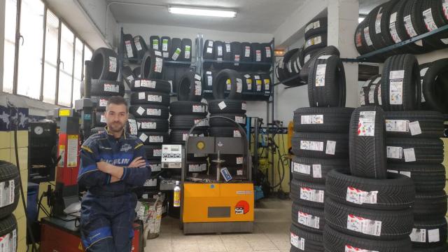 Jose Martínez, experto en neumáticos.