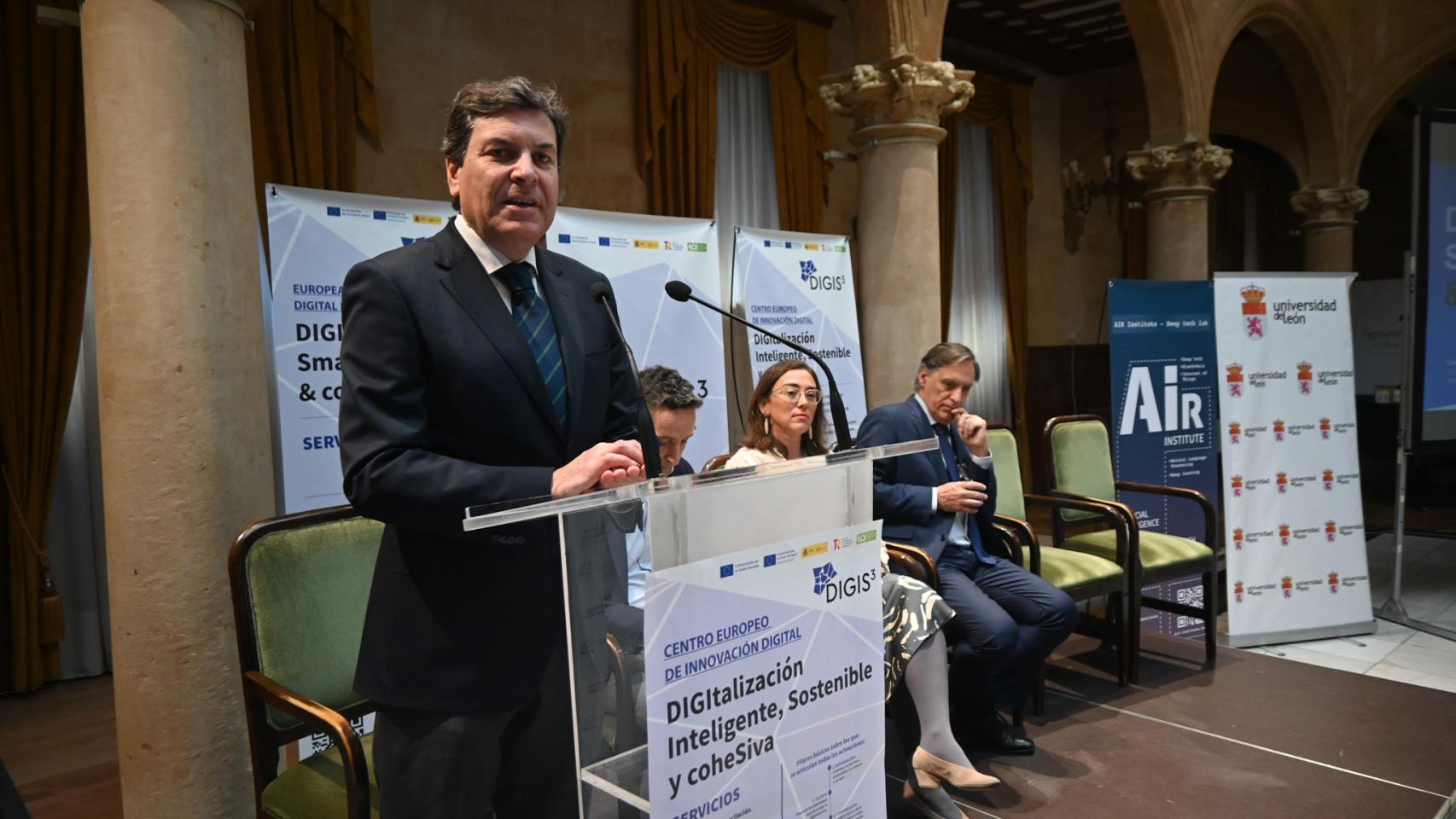 Carlos Fernández Carriedo, durante su intervención en la presentación en Salamanca del proyecto de innovación ‘Digis3’