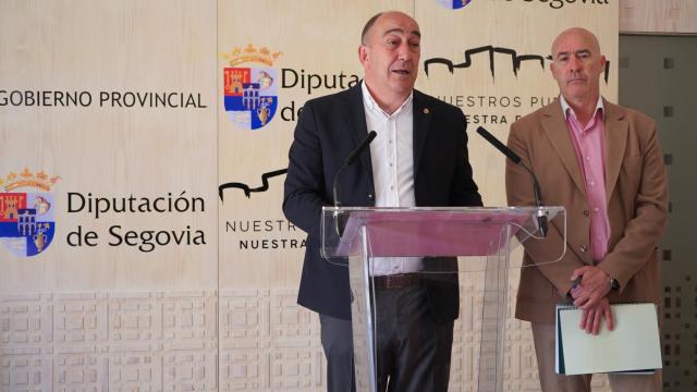 El presidente de la Diputación, Miguel Ángel de Vicente, junto al diputado de Desarrollo Económico, Óscar Moral