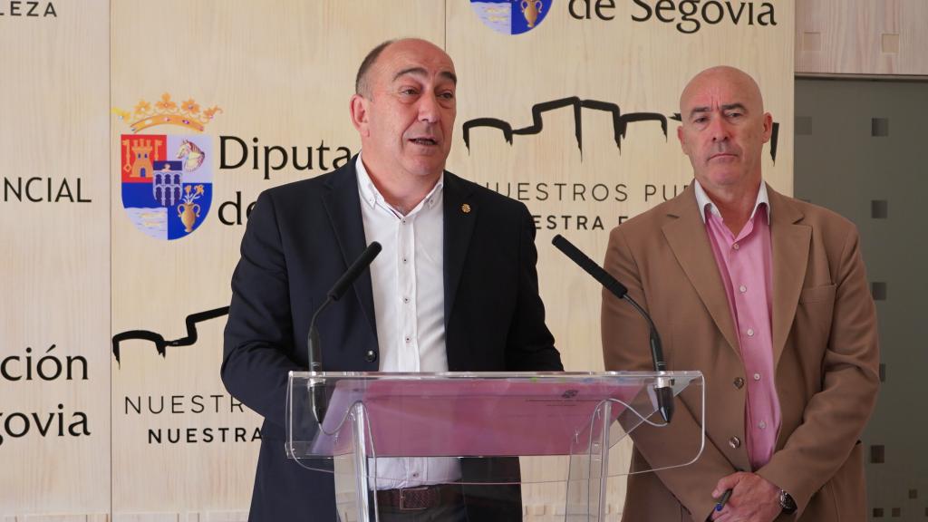 El presidente de la Diputación, Miguel Ángel de Vicente, junto al diputado de Desarrollo Económico, Óscar Moral