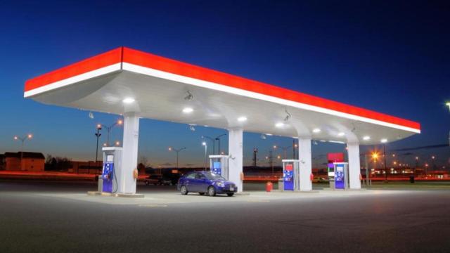 Una imagen de archivo de una gasolinera sin 'bandera'.