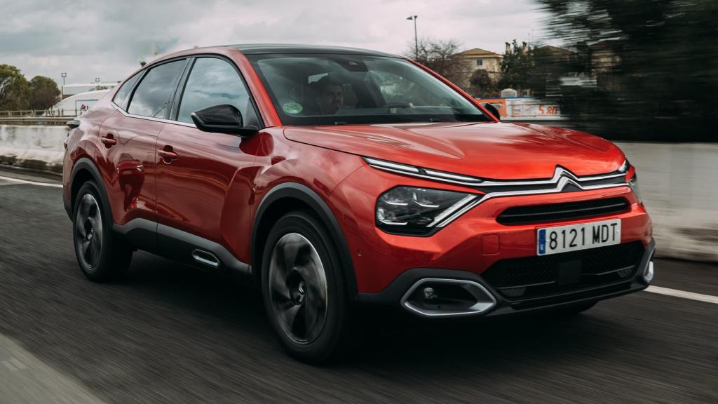 El Citroën C4 X es un coche clave para España porque se fabrica en Madrid.