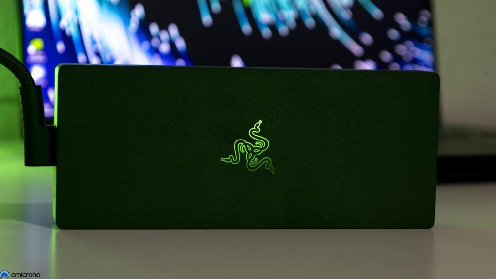 Cargador de Razer Blade.