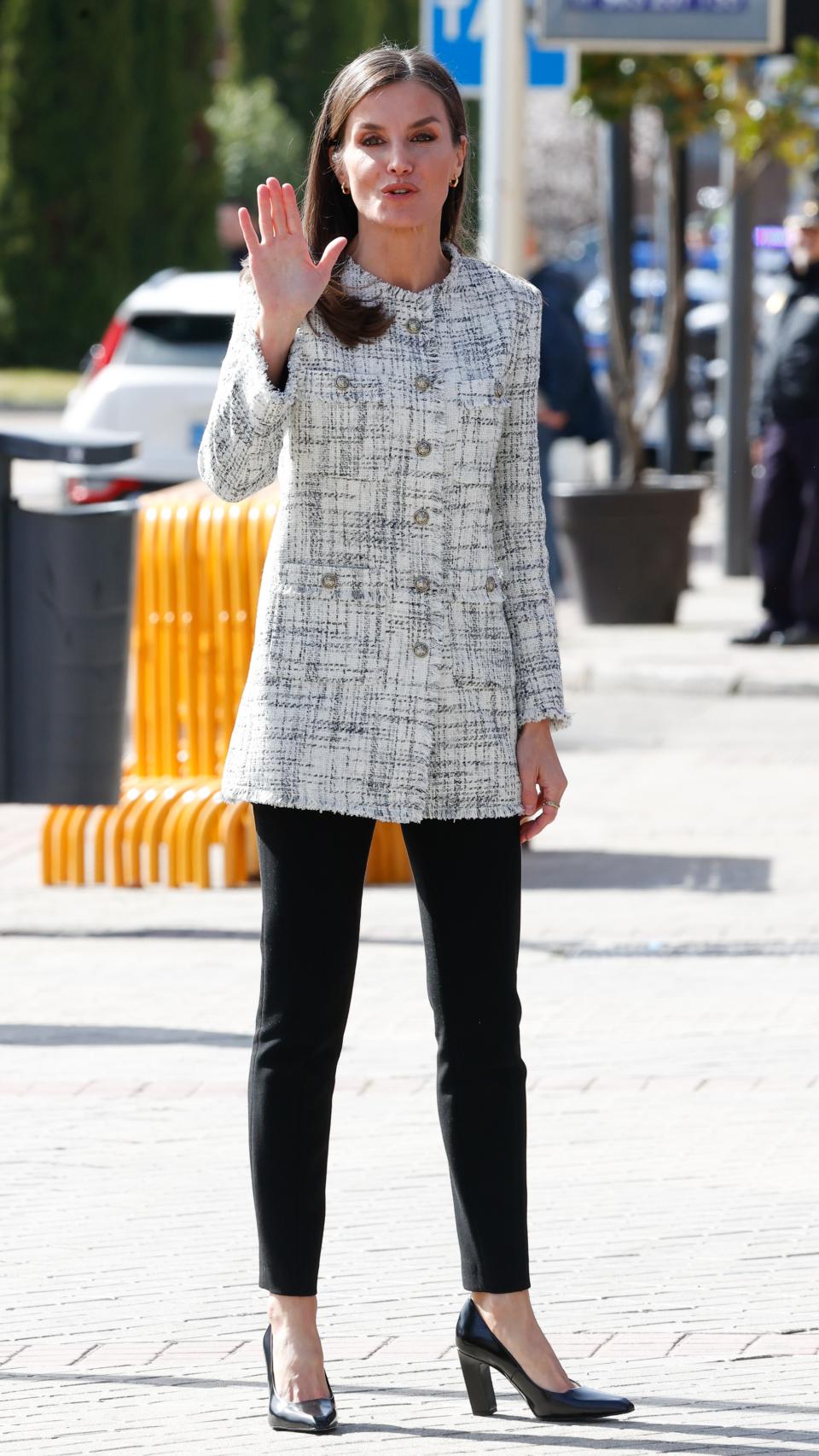 La chaqueta emula a una de Chanel y cuesta 149 euros.