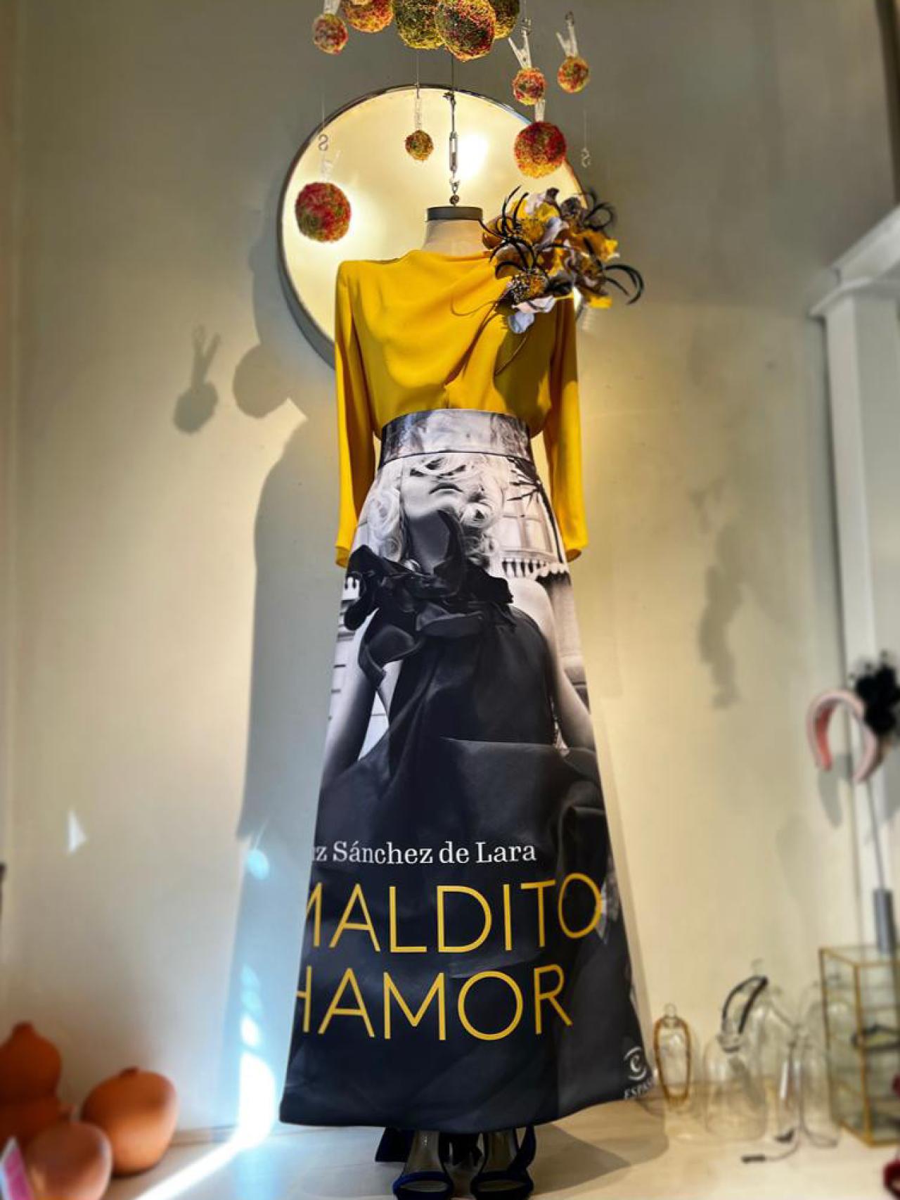 Detalle del vestido de Maldito Hamor.
