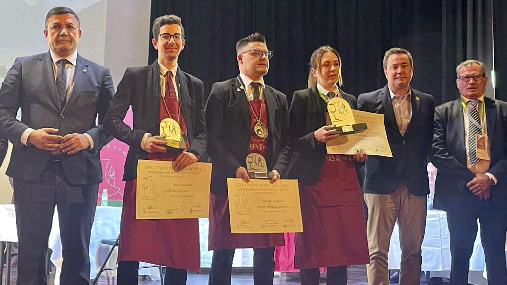 Elia Arranz, tras ser galardonada con el premio a Mejor Sumiller de Castilla y León, este martes.