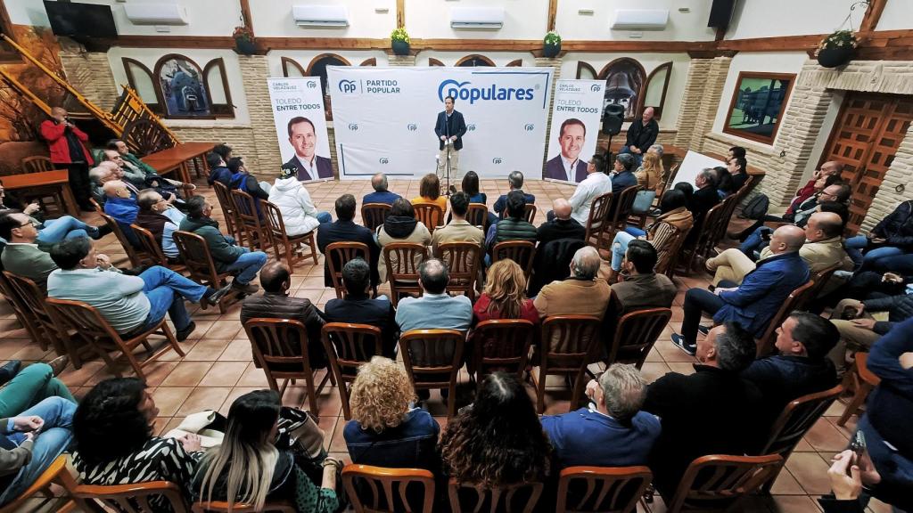 Un grupo de empresarios y autónomos toledanos escucharon las propuestas de Velázquez.