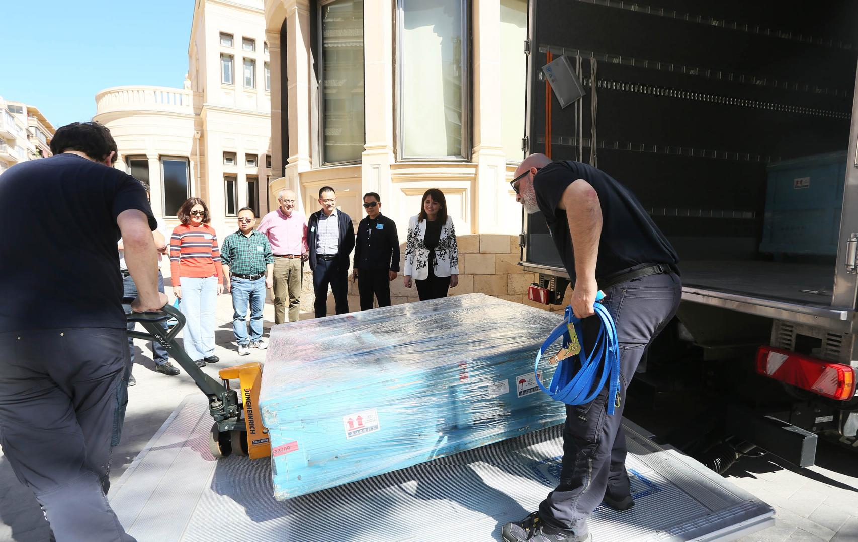 Llegada de los Guerreros de Xi'an al Museo Arqueológico de Alicante.