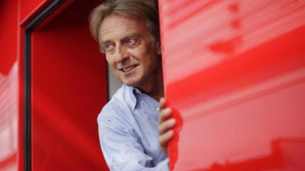 Luca Cordero di Montezemolo en el box de Ferrari