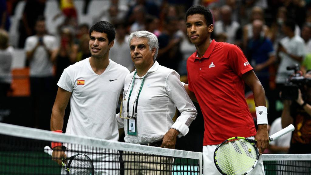 Carlos Alcaraz y Felix Auger-Aliassime, durante un partido de la Copa Davis