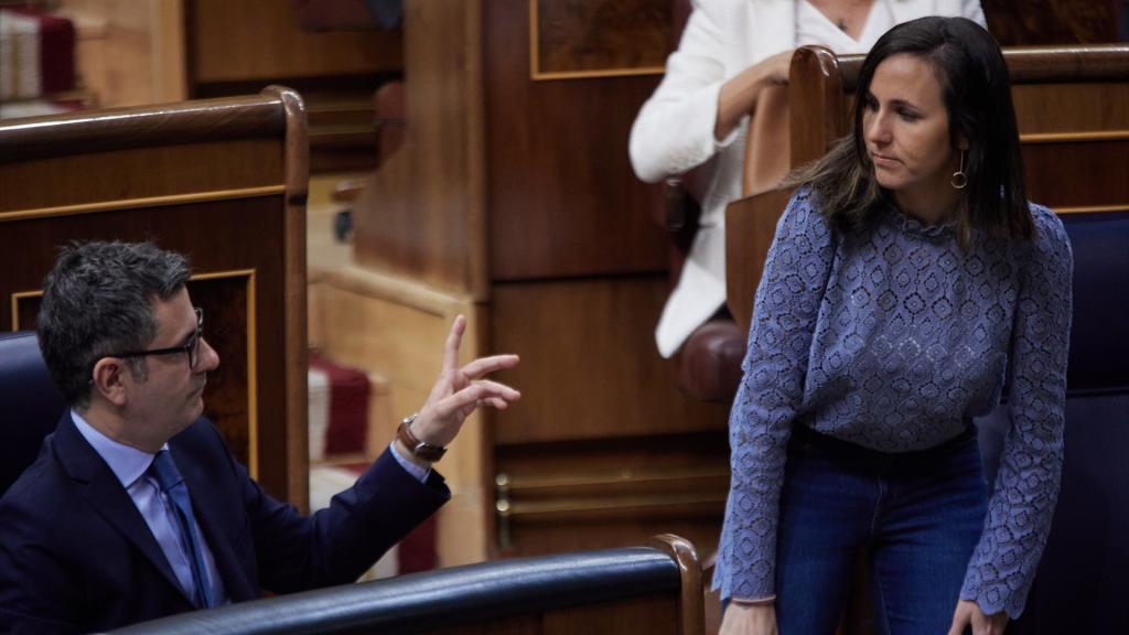 Los ministros Félix Bolaños y Ione Belarra, este miércoles en el Congreso.