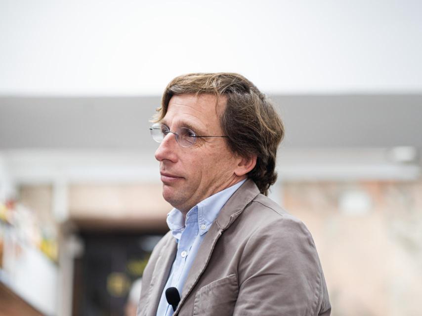 Almeida.