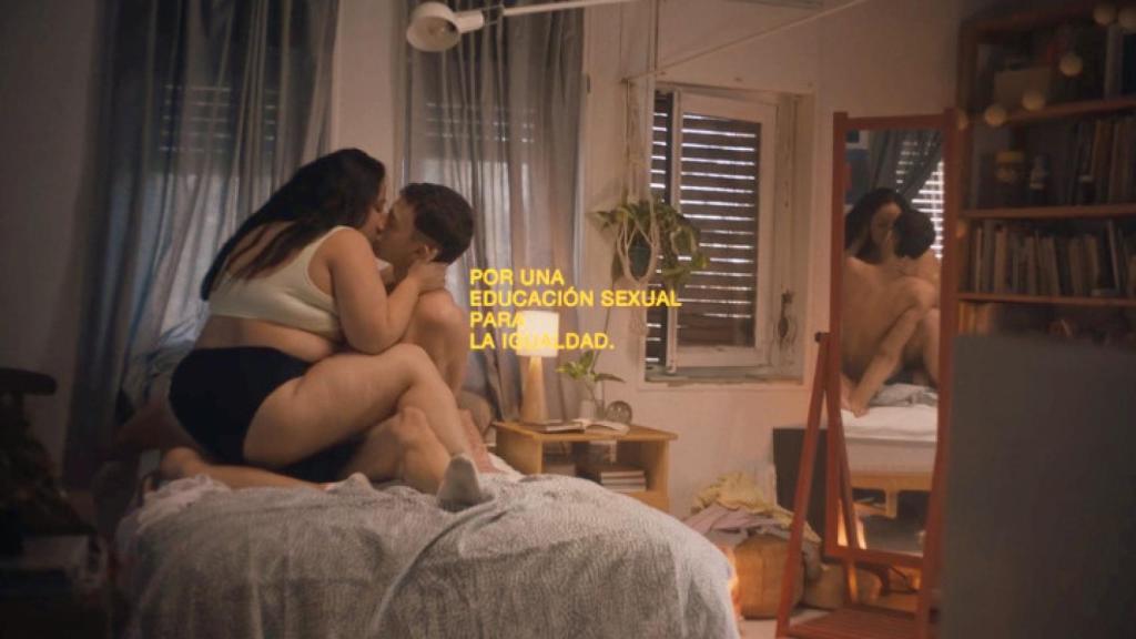 Una imagen de Lyzeth durante la escena de la campaña.