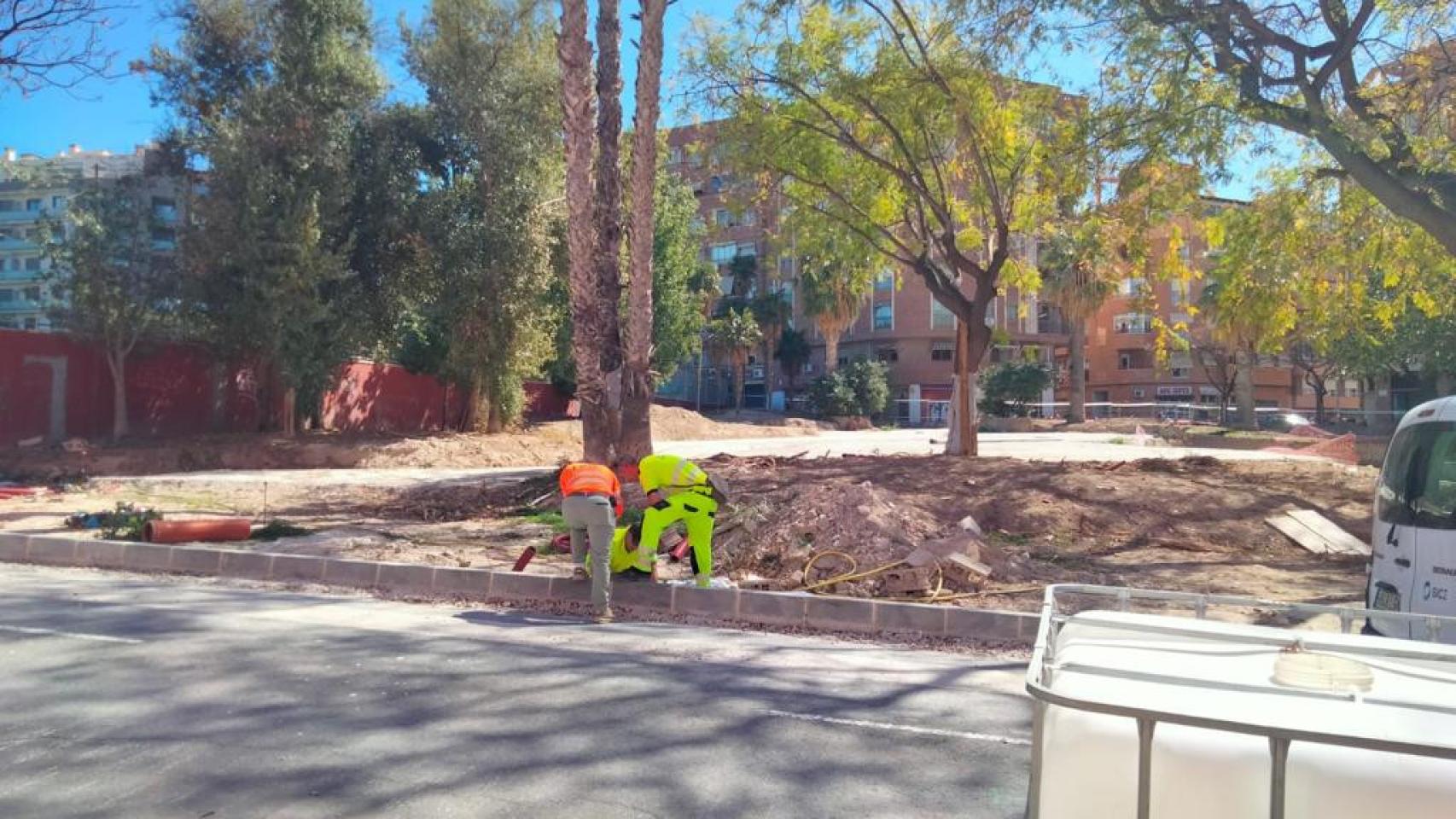 Inicio de las obras para reurbanizar la calle San Raimundo.