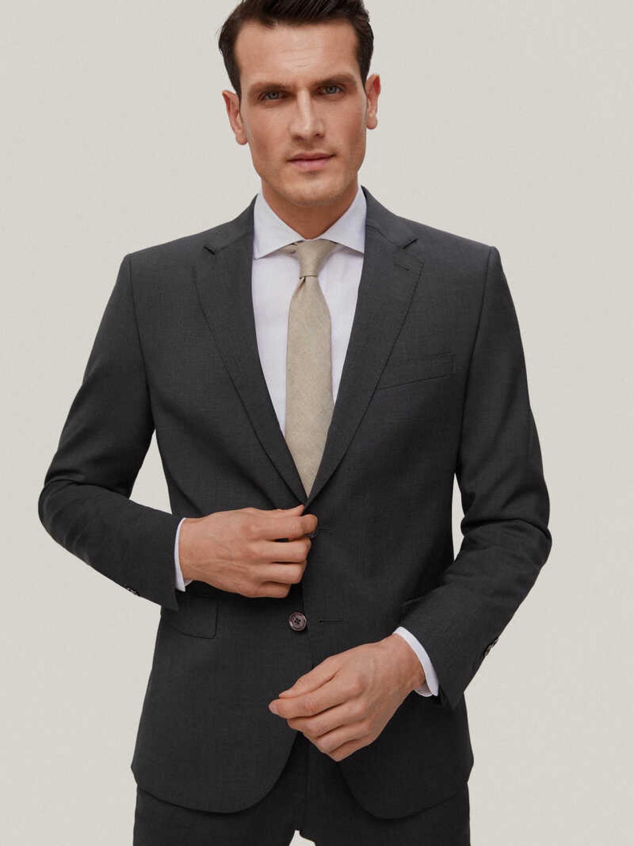 Americana de Pedro del Hierro.