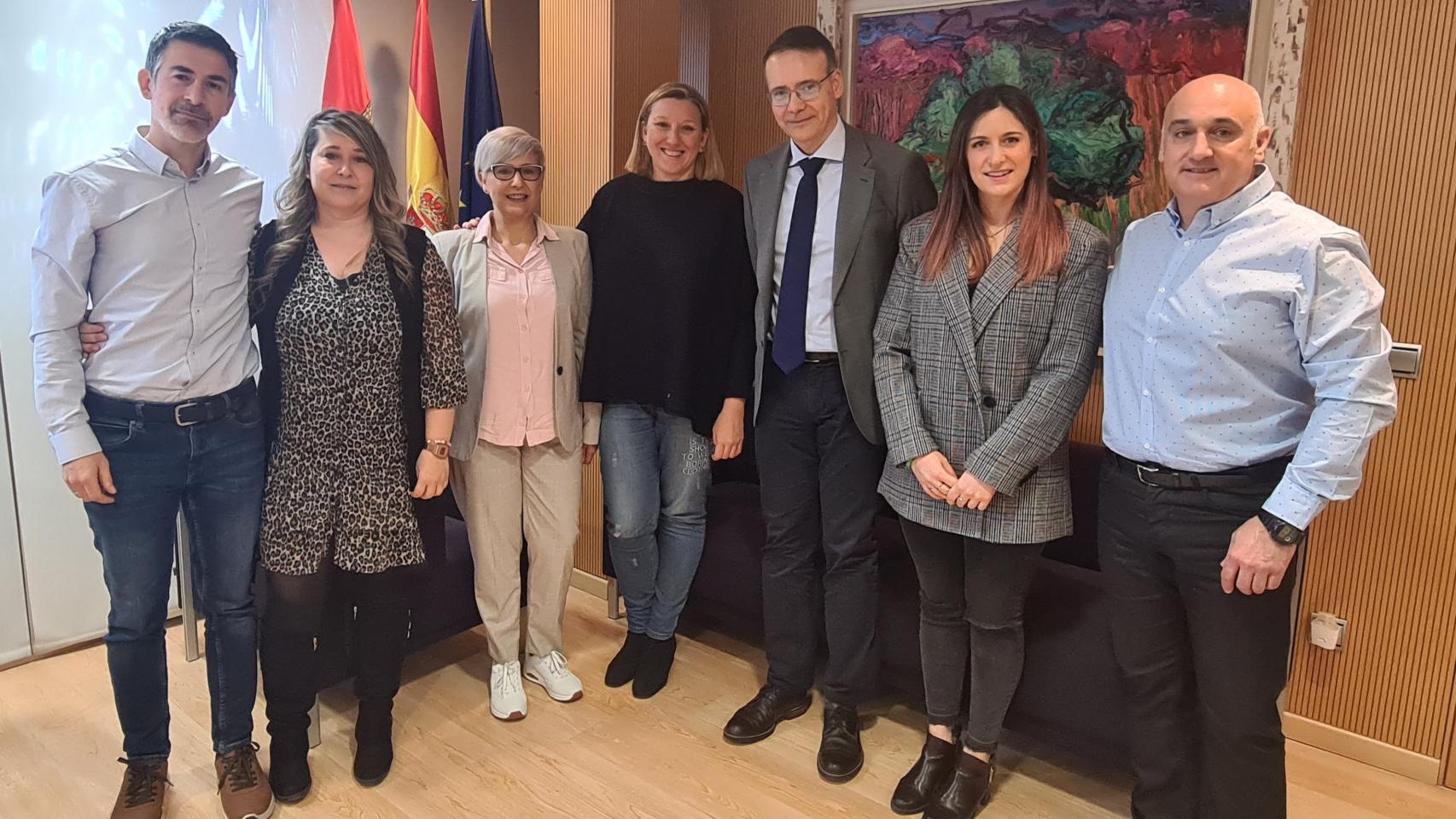 La consejera de Familia e Igualdad de Oportunidades, Isabel Blanco, durante una reunión con ELACyL