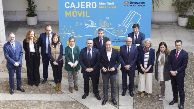 Víctor Alonso, vicepresidente primero de la Diputación de Valladolid, durante su encuentro con las ocho entidades financieras que operan en la provincia