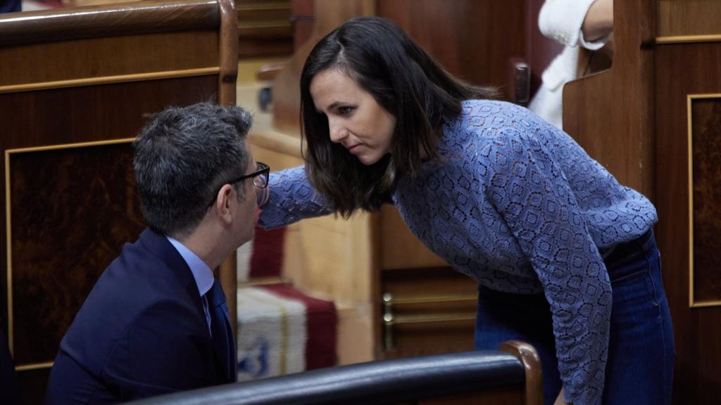 Los ministros Félix Bolaños y Ione Belarra, esta semana en el Congreso de los Diputados.