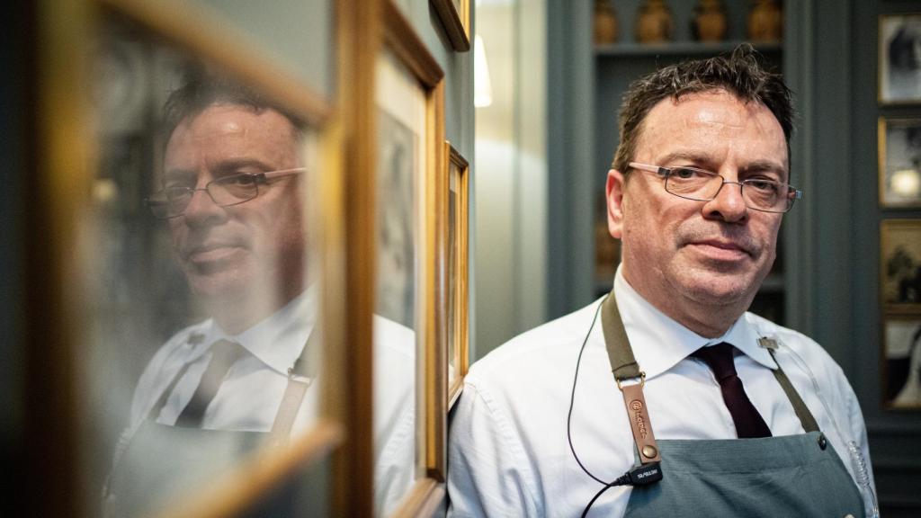Víctor Guitérrez, el jefe de sala de Alduccio.