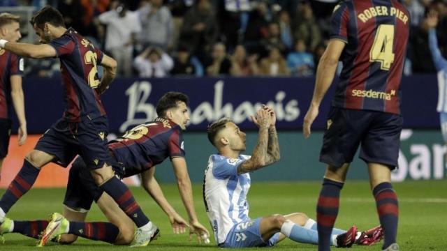 Fran Villalba durante el Málaga CF vs. Levante de Segunda División.