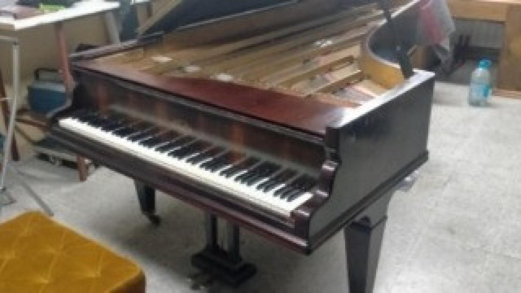 piano ERARD construido en París en 1904