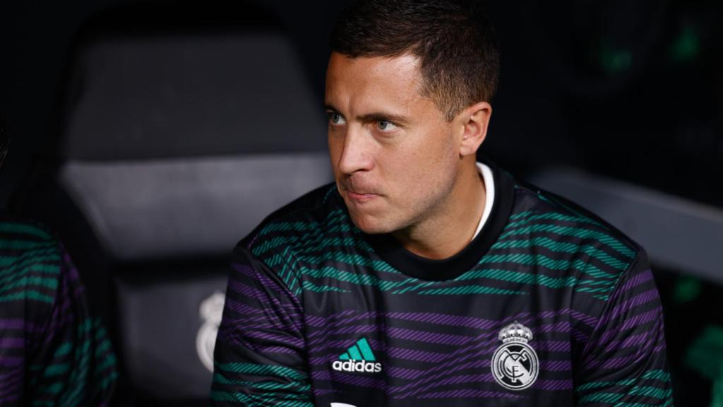 Eden Hazard en el banquillo del Santiago Bernabéu