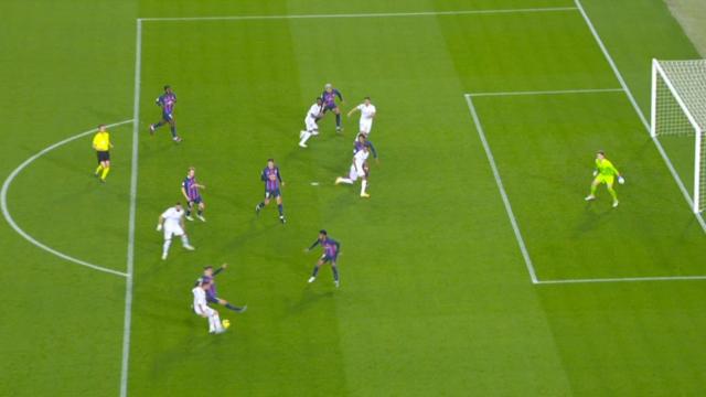 Gol anulado a Asensio por fuera de juego