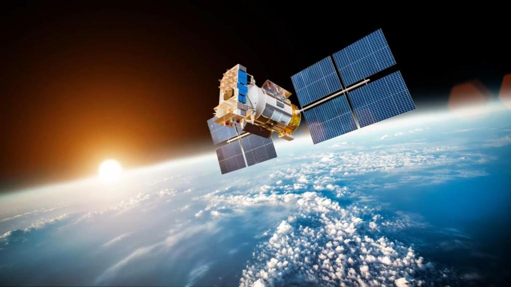 Satélite con propulsor eléctrico