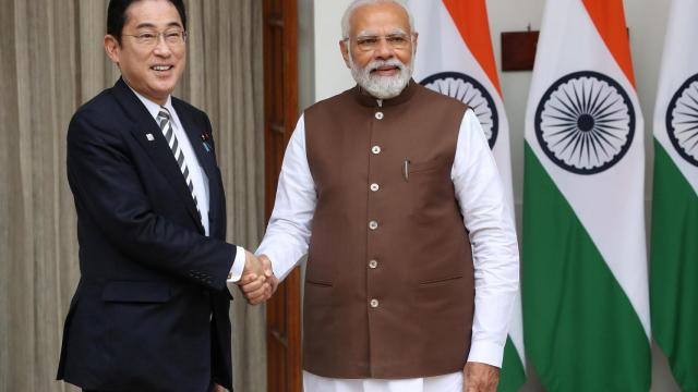 Los primeros ministros de Japón e India, Kishida Fumio y Narendra Modi