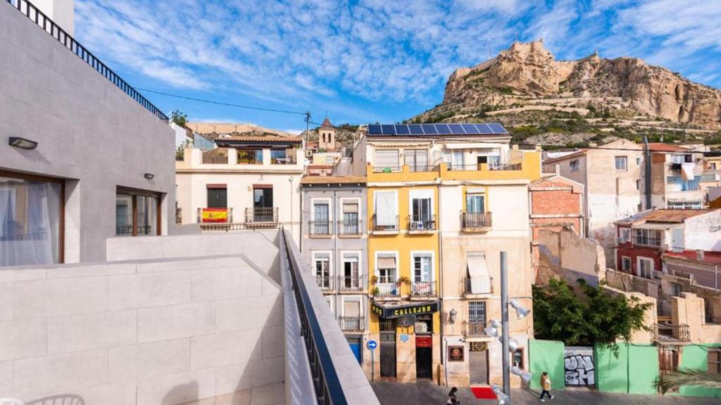 Vistas de los apartamentos Quijano 'Be Alicante'.