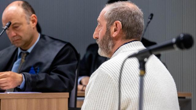 El asesino de Lardero, Francisco José Almeida, durante la primera jornada del juicio.