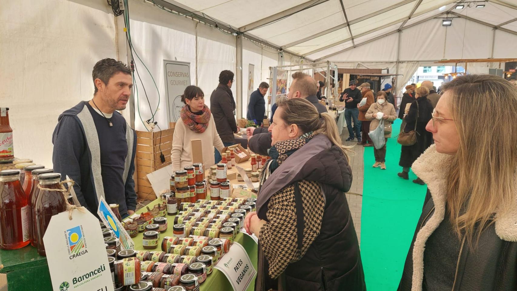 La concelleira Yoya Blanco en la inauguración de la feria O Mellor da Terra.