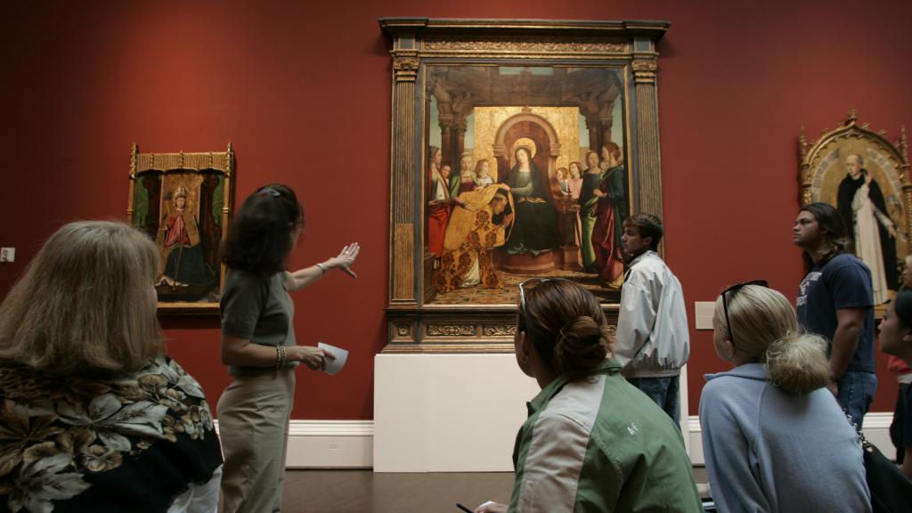Una actividad en torno a 'La Investidura de San Ildefonso' de Juan de Borgoña. Foto: Kim Leeson