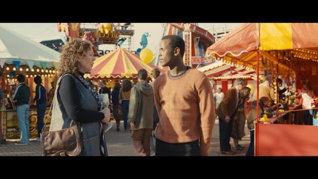 Clip en exclusiva de 'El imperio de la luz', lo nuevo de Sam Mendes