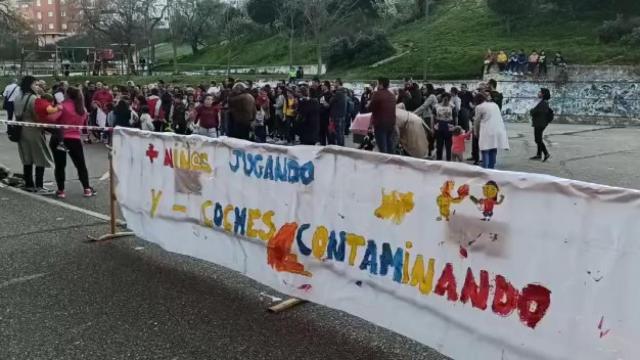 La Vaguada se rebela contra la construcción de nuevos aparcamientos en las canchas