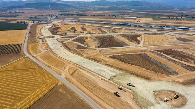 Vista de los terrenos sobre los que se proyecta el puerto seco de Antequera.