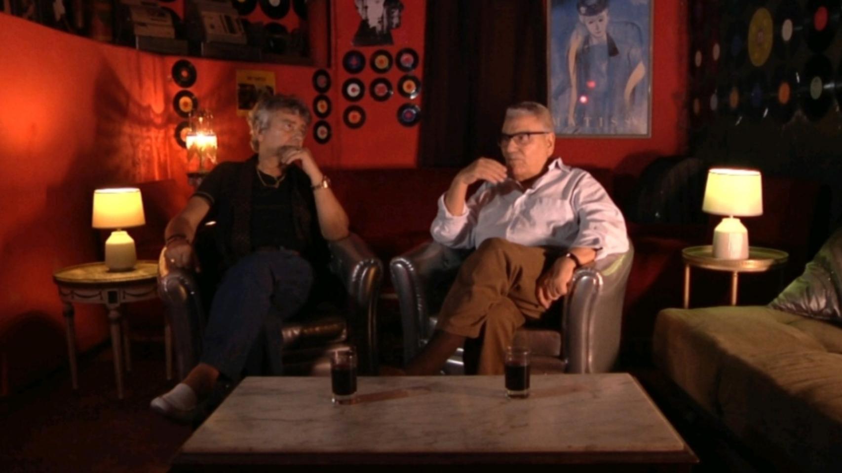 Fotograma de ‘Tony´s Club-Una vida Nocturna’ con los hermanos Charlie (izquierda) y Lalo (derecha) López Silveira.